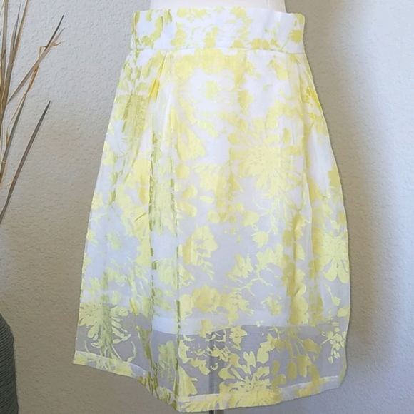 A-line Skirt Small Yellow NWT - Picture 4 of 8
